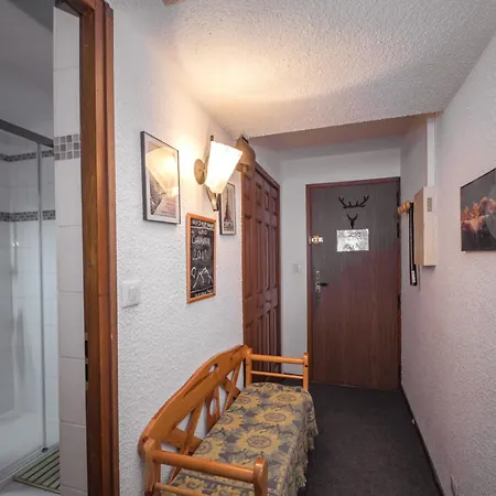 Au Pied Des Pistes Avec Parking Et Wifi - Fr-1-343-162 דירה