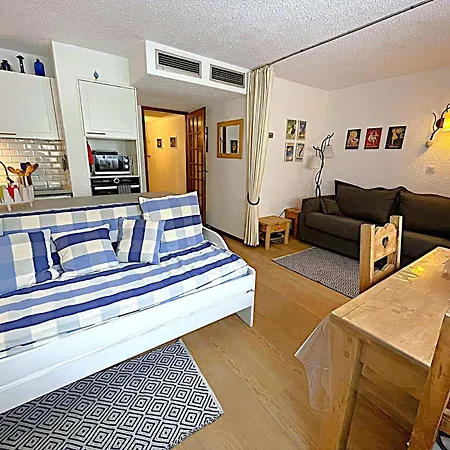Au Pied Des Pistes Avec Parking Et Wifi - Fr-1-343-162 דירה *