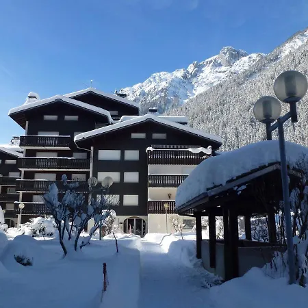 Apartamento Au Pied Des Pistes à Avec Parking Privé, Proche Centre - Fr-1-343-162 *