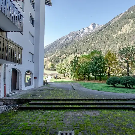 Au Pied Des Pistes A Avec Parking Prive, Proche Centre - Fr-1-343-162 *