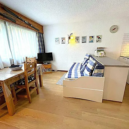 Apartment Au Pied Des Pistes Avec Parking Et Wifi - Fr-1-343-162
