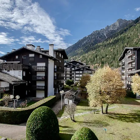 Apartment Au Pied Des Pistes Avec Parking Et Wifi - Fr-1-343-162 Chamonix